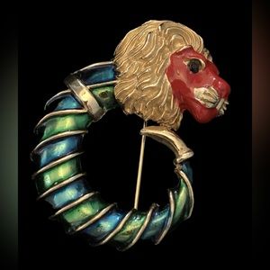 Estate Vintage Red Face Lion Head Green Ribbed Enamel Swirly Pin RARE